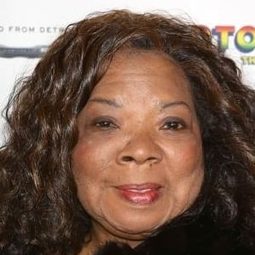 Rosalind Ashford 飾演 Self