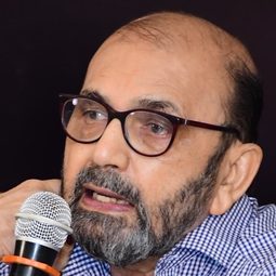 Vinay Shukla 飾演 Charwaka