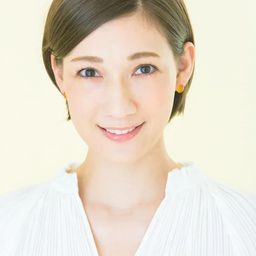 Maiko 飾演 
