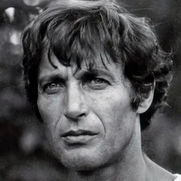 Gabriele Tinti 飾演 Uomo nella macchina