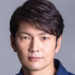 丸山智己 飾演 Akashi