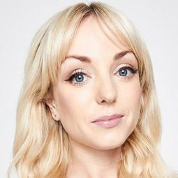 Helen George - 劍客聯盟：雲端之戰演員 飾演Blonde