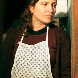 Ângela Marques 飾演 Irmã Maria Áurea (Madre)