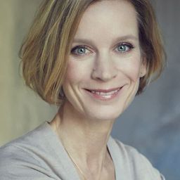 Judith Engel - 無聲革命演員 飾演Anna Wächter