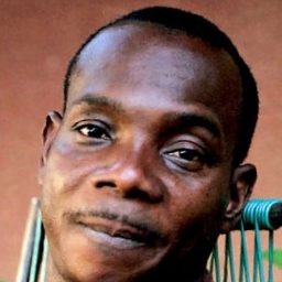 Toumani Diabate 飾演 Toumani Diabate