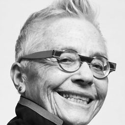 Barbara Hammer 飾演 Interviewer / Narrator (voice)