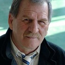 Pietro Fornaciari - 一桌 13 人演員 飾演Moreno