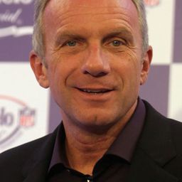 Joe Montana - 約翰艾維 ：四分衛逆襲傳奇演員 飾演Self