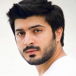 穆拉德·伊斯瑪意爾 - Layla Majnun演員 飾演Rashad Mansurov