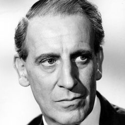 Max Adrian 飾演 Max