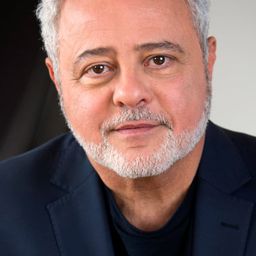 Manuel Tadros 飾演 Guillermo (voice)