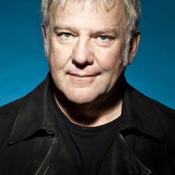 Alex Lifeson 飾演 
