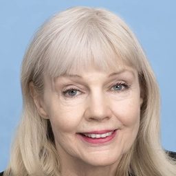 Toree Hill 飾演 Gloria