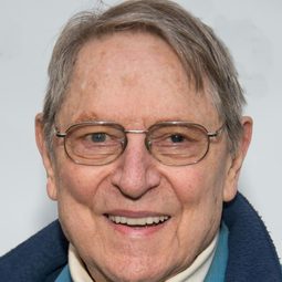 約翰·卡倫 - 叢林之地演員 飾演Yates