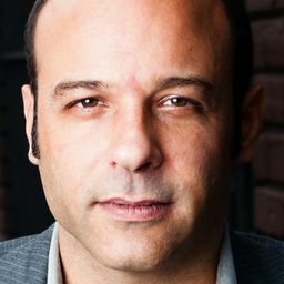 Liche Ariza 飾演 Jorge