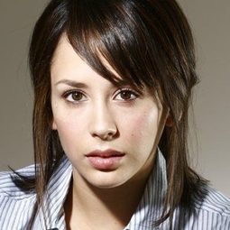 Jovanna Huguet 飾演 Charlotte