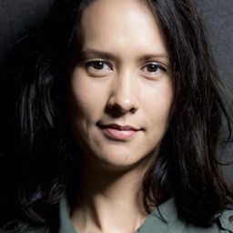 Yarinda Boonnak 飾演 Vassana Tienpradab