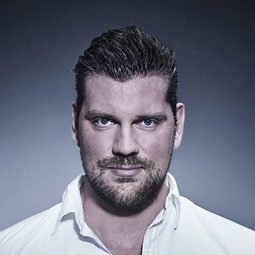 奧利維爾·里希特斯 - Street Fighter演員 飾演Zangief