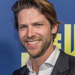 Thomas van der Vlugt 飾演 Self