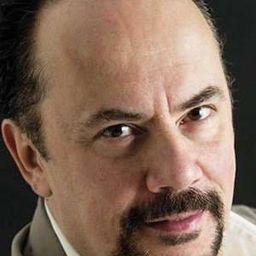 Maurizio Casagrande 飾演 Stefano