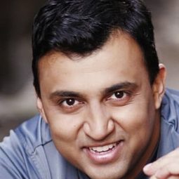 Robbie Segulam - 灰姑娘的故事：聖誕願望演員 飾演Butler