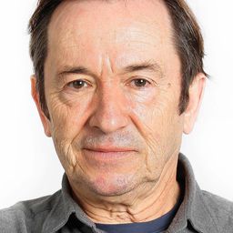 Adriano Luz - 我賣拳頭不賣尊嚴演員 飾演Sousa