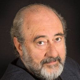 何塞·安赫爾·埃西多 飾演 Alfredo