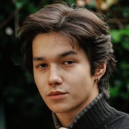 Gabriel Chung 飾演 