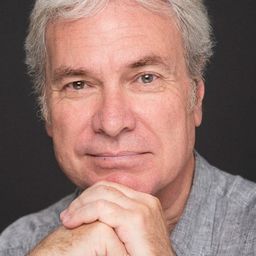 Francesc Albiol 飾演 