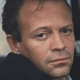 Claus Strandberg - 白痴演員 飾演Guide at Factory