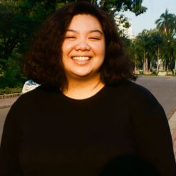 吉拉薩亞·翁蘇廷 - 平行青春的我們導演