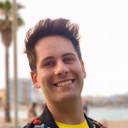 路易吉·卡拉尼亞 - 我對你電影版：S 先生的報仇演員 飾演Luì