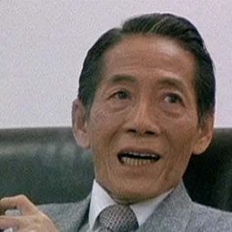 石燕子 飾演 Yu Yu-tung