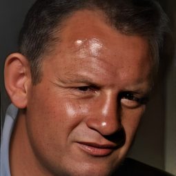 Maurice Bush - Son of Dracula演員 飾演Monster