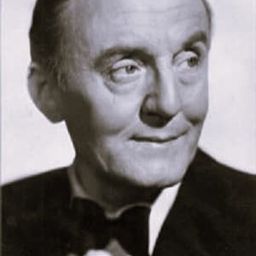 Henry Oscar 飾演 Lord Rudkin