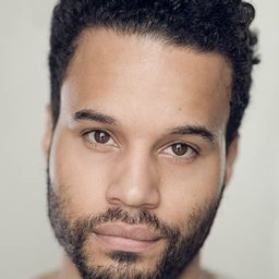 Darrell Foster - 街頭超人演員 飾演Police Sergeant