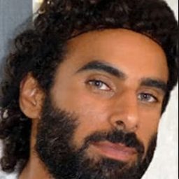 Sami Samir 飾演 Truck Driver