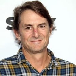 Matt Adler 飾演 Additional Voices (voice)