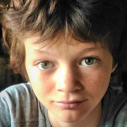 拉斐爾·羅曼 飾演 Gaston