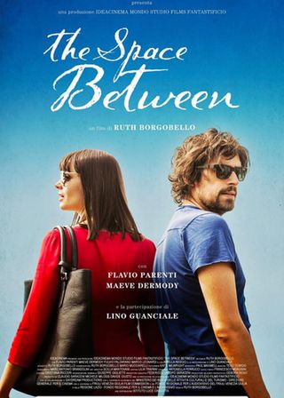 《The Space Between》電影海報