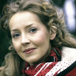 Bożena Adamek 飾演 Bianka