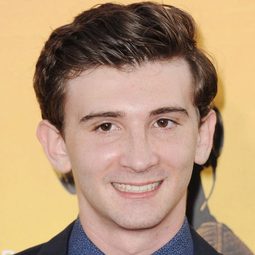 Alex Shaffer - 向死而生演員 飾演Nick Gleason