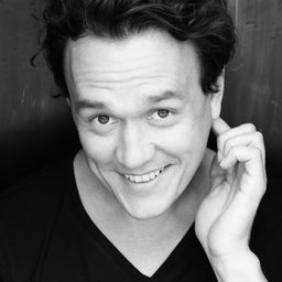 Ben Geurens 飾演 Daniel