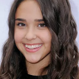 莫莉·傑克森 飾演 Mariana