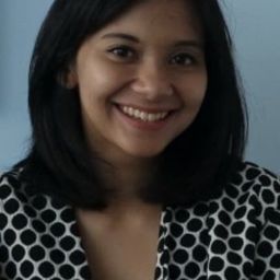 娜亞·安妮迪塔 - Eggnoid: Love & Time Portal導演