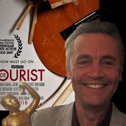 Jos Smit 飾演 Pierre