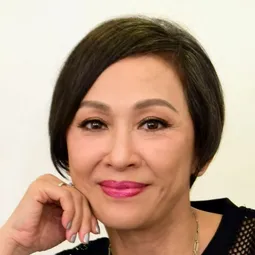 余安安 - 飛砂風中轉演員 飾演Lady Pearl