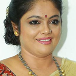 曼珠·皮萊 飾演 Kalyani