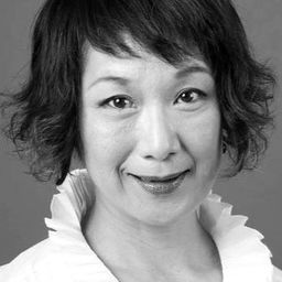 毬谷 友子 飾演 