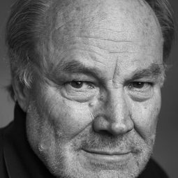 克勞斯·馬利亞·布朗道爾 - Mario and the Magician演員 飾演Cipolla